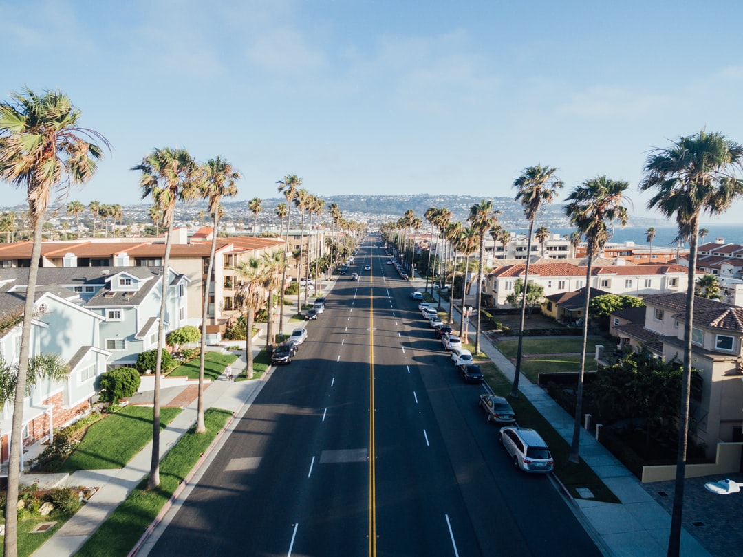 5 Reasons to Invest in Real Estate in California